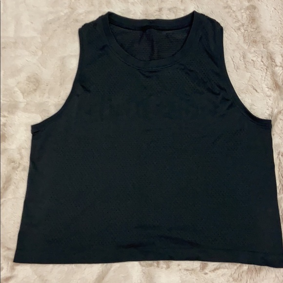 BLACK lululemon breeze by muscle tank - Picture 5 of 6